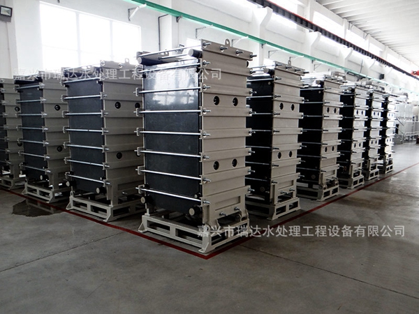 厂家直销电渗析电渗析器 水处理设备 厂家直销电渗析电渗析器 水处理设备