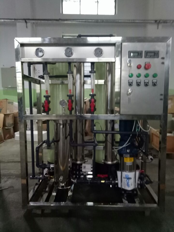 厂家直销 1.5吨反渗透纯水处理设备 厂家直销 1.5吨反渗透纯水处理设备