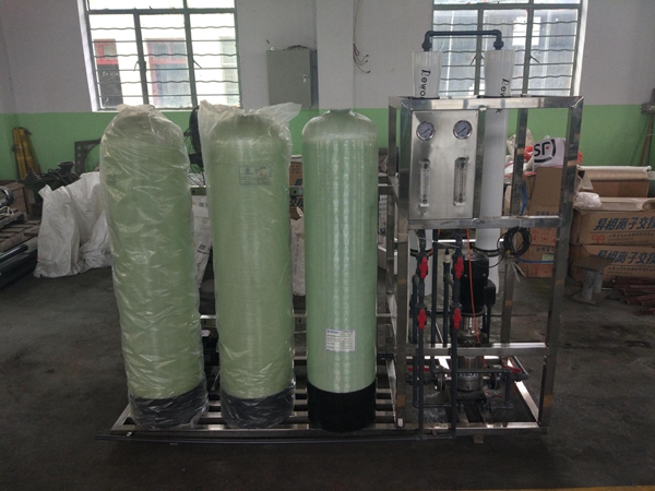 厂家直销反渗透纯净水生产设备 反渗透纯水设备 厂家直销反渗透纯净水生产设备 反渗透纯水设备